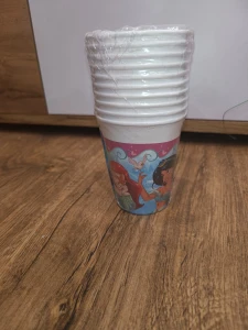 Zestaw 10 kubków papierowych